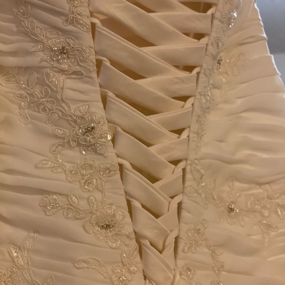 Da Vinci Bridal Style 8371 - Picture 1 of 5